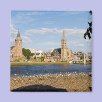Horizon et rivière de ville étrange d'Inverness aimants