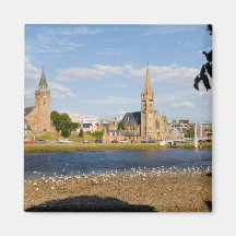 Horizon et rivière de ville étrange d'Inverness Aimant Pour Réfrigérateur