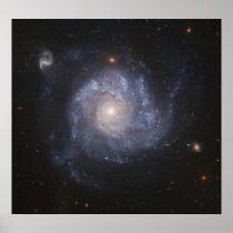 Hubble Snaps Images of a Pinwheel-Shaped Galaxy