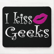 I Kiss Geeks