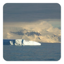 Ice Berg in the starts of the Drake Passage just