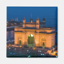 INDIA, Mumbai (Bombay): Gateway of India / Magnets