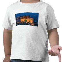 INDIA, Mumbai (Bombay): Gateway of India / Tshirt