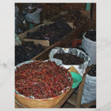 Ingrédients de nourriture dans une épicerie tract customisé