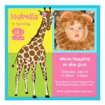 Invitation colorée de photo de girafe de petite fi
