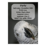 Invitation drôle d'animal de visage de perroquet
