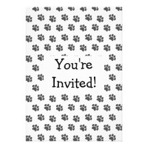 Invitation noire d'empreintes de pattes pour toute