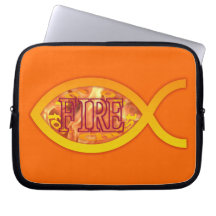 Je suis sur le FEU pour le Christ - symbole chréti Housses Ordinateur Portable