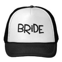 Jeune mariée de hippie casquettes de camionneur