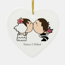 Jeune mariée et marié mignons "baiser" (cheveux de ornement de noël