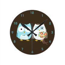 Jeunes mariés de hiboux - couple mignon de mariage horloges murales