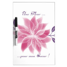 Jolie fleur avec déclaration tableau blanc effaçable à sec