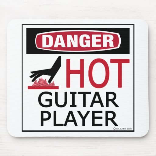 Joueur de guitare chaud tapis de souris