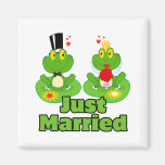 just married bride and groom froggy frogs fridge magnets