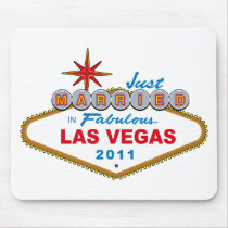 Just Married In Fabulous Las Vegas 2011
