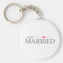 Just Married (Pink Heart Scroll) Keychains