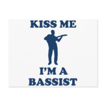 Kiss me im a Bassist