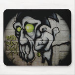 La grosse t�te aux yeux verts - tapis de souris