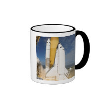 La navette spatiale l'Atlantide enlève 12 Tasse À Café
