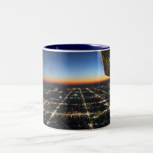 La nuit allume la LA Tasse