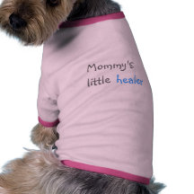 La petite guérisseuse de la maman manteaux pour chien