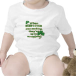 La plaisanterie irlandaise de yeux sur le nourriss t-shirts