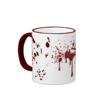 La tasse sanglante