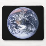 La terre de planète tapis de souris