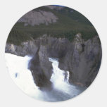 La Virginie tombe sur la rivière de Nahanni, NWT,  Autocollants