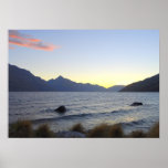 Lac Wakatipu au coucher du soleil, Queenstown, NZ Affiche