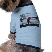 L'amour est dans le ciel t-shirt pour chien