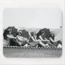 Lansburg Bathing Girls: 1922 Mouse Pad