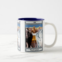 L'art de carte de tarot de char tasse