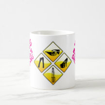 Le bébé aime faire des emplettes mug