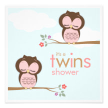 Le bonbon jumelle l'invitation rose de baby shower