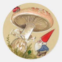 Le gnome trouvent une coccinelle et un champignon adhésifs