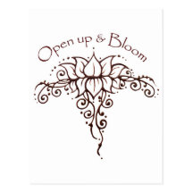 Le henné Lotus 's'ouvrent et Bloom Carte Postale
