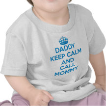 Le papa gardent le T-shirt calme (bleu)