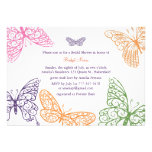 Le papillon pourpre embrasse l'invitation nuptiale invitations