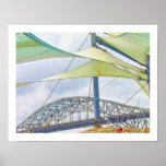Le pont, sous des ailes de toile, affiche collecta