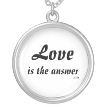 Le rond de collier, amour est la réponse