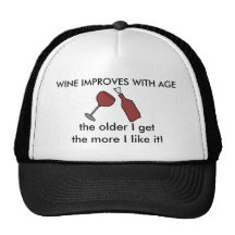 Le VIN S'AMÉLIORE AVEC le casquette drôle de boule