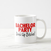 L'enterrement de vie de jeune garçon boivent jusqu mug