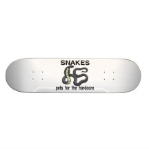 Les serpents sont des animaux familiers pour l'inc plateau de skateboard