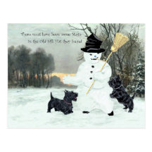 Les terriers écossais construisent un bonhomme de  carte postale