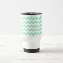 Les zigzags verts en bon état zigzaguent motif de  tasse à café