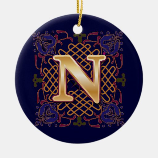 Lettre N celtique de monogramme Ornements