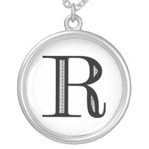 Lettre R - noir de damassé Collier