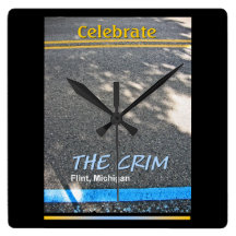 L'horloge d'épreuve sur route de Crim