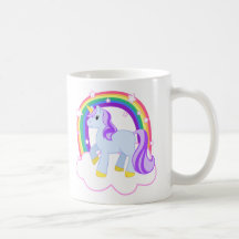 Licorne magique mignonne avec l'arc-en-ciel (perso tasse